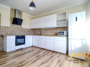 Pronájem rodinného domu, Hradec Králové - Třebeš, Na Jezírkách, 150 m2