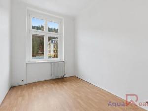 Prodej bytu 4+1, Karlovy Vary, Moskevská, 102 m2