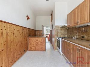 Prodej bytu 4+1, Karlovy Vary, Moskevská, 102 m2