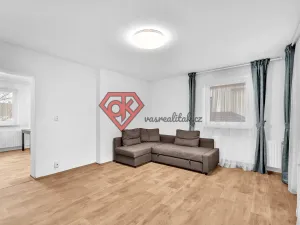 Prodej rodinného domu, Borohrádek, Čapkova, 184 m2