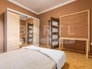 Prodej bytu 3+1, Křemže, Náměstí, 69 m2