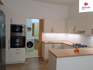 Pronájem bytu 2+kk, Praha - Vysočany, Pod strojírnami, 48 m2