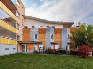 Pronájem bytu 1+kk, Praha - Kyje, Sicherova, 38 m2