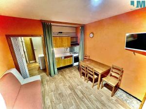 Pronájem bytu 1+1, Třebíč, Obránců míru, 38 m2