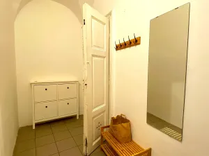 Pronájem bytu 3+1, Praha - Malá Strana, Malostranské náměstí, 113 m2