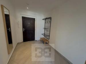 Pronájem bytu 2+kk, Praha - Holešovice, V háji, 58 m2