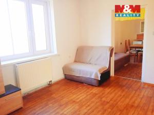 Prodej bytu 2+1, Plesná, Kostelní, 53 m2