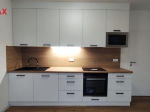 Pronájem bytu 2+kk, Olomouc - Řepčín, Aloise Rašína, 8221 m2