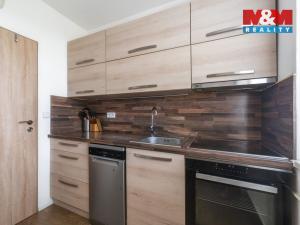 Prodej bytu 3+1, Huštěnovice, 84 m2