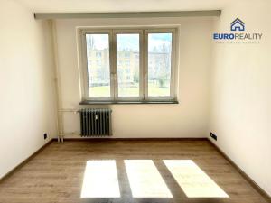 Pronájem bytu 1+1, Karlovy Vary, Dvořákova, 38 m2