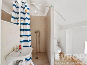 Prodej činžovního domu, Vidochov, 373 m2