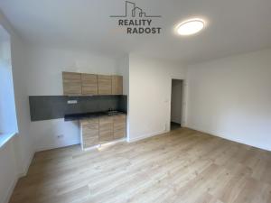 Pronájem bytu 1+kk, Havířov, Družstevnická, 23 m2