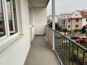 Pronájem bytu 3+1, Praha - Hostivař, Miranova, 72 m2