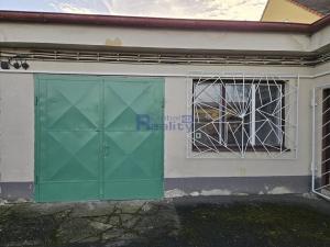 Pronájem garáže, Hradec Králové, Pražská třída, 35 m2