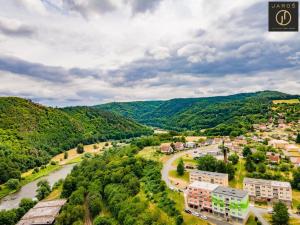 Prodej rodinného domu, Roztoky, 300 m2