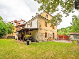 Prodej zemědělského objektu, Roztoky, 300 m2