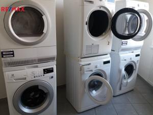 Pronájem bytu 1+kk, Praha, Hornoměcholupská, 22 m2