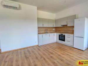 Pronájem bytu 2+kk, Znojmo, Vrbkova, 62 m2