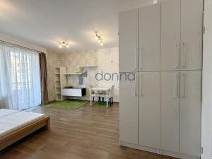 Pronájem bytu 1+kk, Praha, Pavla Beneše, 34 m2