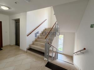 Pronájem bytu 1+kk, Praha, Pavla Beneše, 34 m2