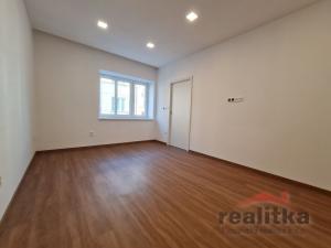 Pronájem bytu 2+1, Opava - Předměstí, Otáhalova, 54 m2