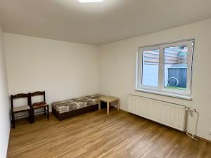 Prodej ubytování, Zaječí, Zahradní, 250 m2