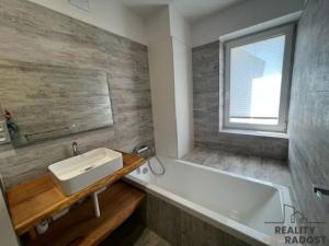 Pronájem bytu 2+1, Hodonín, Velkomoravská, 60 m2