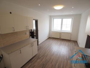 Prodej činžovního domu, Benátky nad Jizerou - Benátky nad Jizerou I, Husovo náměstí, 807 m2