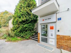 Pronájem skladu, Praha - Kobylisy, Horňátecká, 1 m2