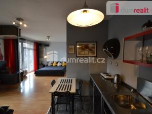 Pronájem bytu 1+kk, Praha - Smíchov, Na Hřebenkách, 52 m2