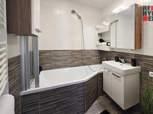 Prodej bytu 3+1, Liberec - Liberec XXV-Vesec, Fričova, 77 m2