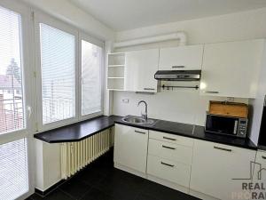 Pronájem bytu 2+1, Hodonín, Masarykovo nám., 42 m2