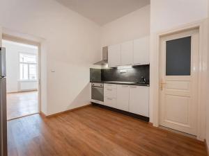 Pronájem bytu 2+kk, Praha - Nové Město, Lípová, 41 m2