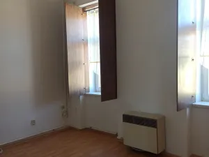 Pronájem bytu 2+1, Holešov, nám. Dr. E. Beneše, 67 m2