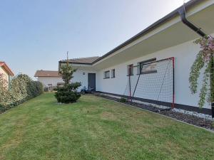 Pronájem rodinného domu, Sulice, Osiková, 260 m2