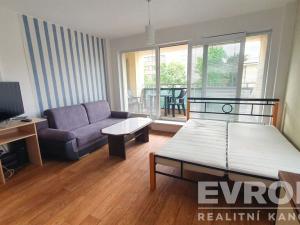 Pronájem bytu 1+kk, Pardubice - Polabiny, Bělehradská, 40 m2