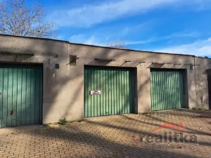 Pronájem garáže, Opava - Předměstí, Slavičí, 17 m2