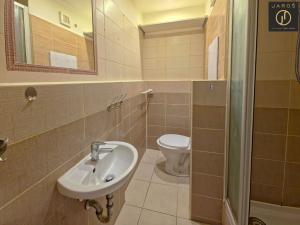 Prodej bytu 1+1, Děčín - Děčín XXXII-Boletice nad Labem, Pražská, 43 m2