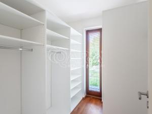 Pronájem vily, Statenice, U Školy, 364 m2