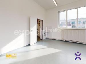 Pronájem skladu, Zlín, U Tescomy, 174 m2
