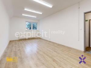 Pronájem skladu, Zlín, U Tescomy, 174 m2