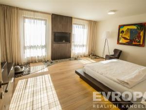 Prodej bytu 3+kk, Beroun - Beroun-Závodí, Na Veselou, 117 m2