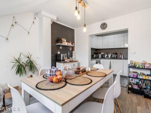 Prodej činžovního domu, Osek, K. H. Borovského, 452 m2