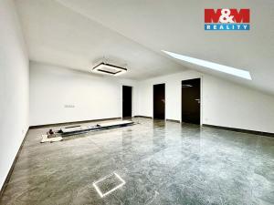 Pronájem bytu 2+1, Velešín, Družstevní, 76 m2