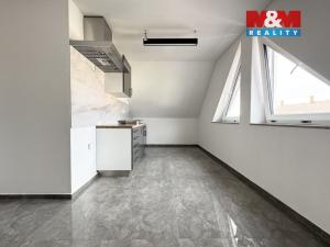 Pronájem bytu 2+1, Velešín, Družstevní, 76 m2