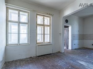 Prodej komerční nemovitosti, Benešov, Masarykovo náměstí, 256 m2