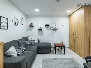 Prodej komerční nemovitosti, Benešov, Masarykovo náměstí, 256 m2