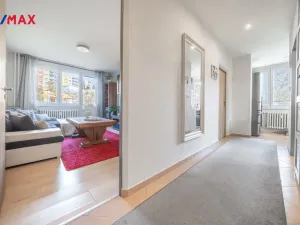 Prodej bytu 2+1, Praha - Kamýk, Zárubova, 54 m2