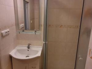 Prodej bytu 1+kk, Pardubice - Polabiny, Varšavská, 27 m2