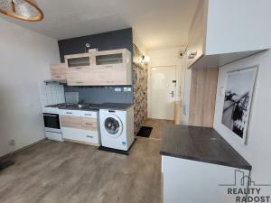 Pronájem bytu 1+1, Holešov, Novosady, 33 m2